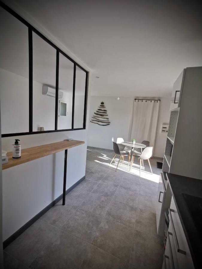 Lodging Au Milieu Des Vignes & Des Etoiles Saint-Jean-de-Fos 外观 照片
