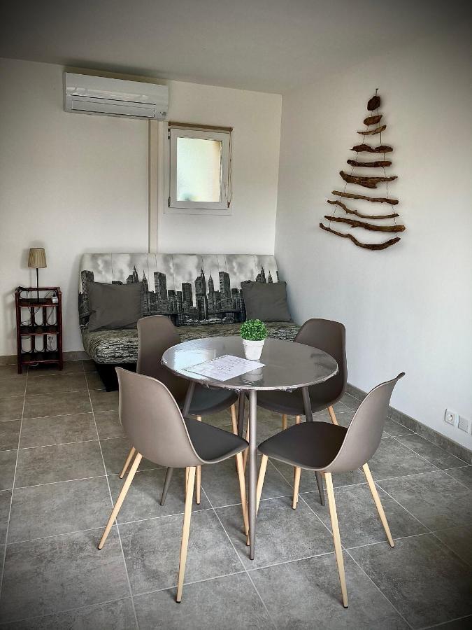 Lodging Au Milieu Des Vignes & Des Etoiles Saint-Jean-de-Fos 外观 照片